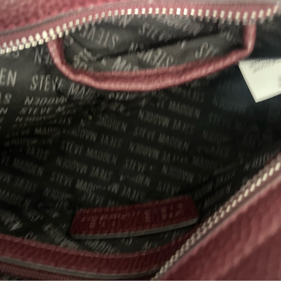 Steve Madden Burgundy Shoulder Bag with Chain Strap - Picture 3 of 6